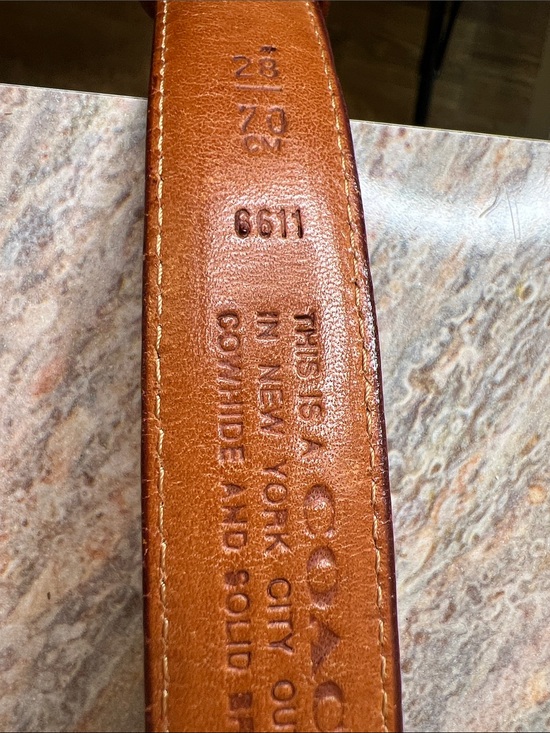 Coach Vintage Chestnut Brown Leather Belt with Solid Brass Buckle S-28”, 70cm
